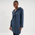 Parka imperméable coupe-vent à capuche bleu marine femme dans le catalogue La Halle