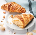 Croissant aux amandes x2 en promo à 1,39 € chez Intermarché Croissant aux amandes x2 dans le catalogue Intermarché