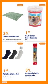 Aktueller Action Prospekt mit Hundefutter, "kleine Preise, grosse Freude!", Seite 22