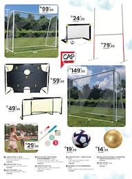 Offre Ballon Football dans le catalogue JouéClub du moment à la page 14