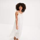 Robe longue bretelles nouées coton blanc femme en promo chez La Halle Robe longue bretelles nouées coton blanc femme dans le catalogue La Halle