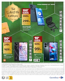 Offre Smartphone dans le catalogue Carrefour du moment à la page 2