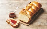 Brioche tressée pur beurre en promo chez U Express Brioche tressée pur beurre dans le catalogue U Express