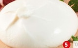 Promo Burrata di Andria I.G.P. 17 % M.G. à 4,90 € dans le catalogue Cora à Dorans