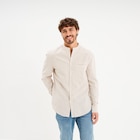 Chemise col mao lin mélangé gris clair homme dans le catalogue La Halle