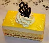 Zitronen-Sahneschnitte im Angebot bei GLOBUS in Krefeld Zitronen-Sahneschnitte Angebote von GLOBUS bei GLOBUS Krefeld für 2,40 €