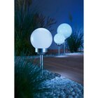 LED Solarkugel mit Erdspieß Bojano Ø 20 cm für 9,99 € bei OBI im Angebot LED Solarkugel mit Erdspieß Bojano Ø 20 cm im aktuellen OBI Prospekt