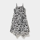 Robe asymétrique à bretelles noir fille - La Halle Robe asymétrique à bretelles noir fille à 12,99 € dans le catalogue La Halle