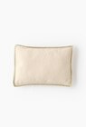 Monoprix Vincennes Vincennes - Promo Coussin bourdon bleu 40x60cm coton et in Promo Coussin bourdon bleu 40x60cm coton et in à 15,59 € dans le catalogue Monoprix Vincennes à Vincennes