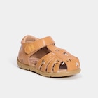 Sandales à scratchs marron bébé garçon dans le catalogue La Halle