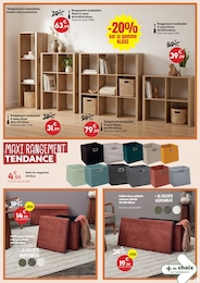 Offre Pouf dans le catalogue Maxi Bazar du moment à la page 9