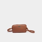 Sac bandoulière 2 compartiments camel femme - La Halle à Valence Sac bandoulière 2 compartiments camel femme en promo chez La Halle Valence à 12,99 €