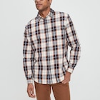 Chemise droite manches retroussées camel homme dans le catalogue La Halle