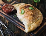 Calzone jambon et mozzarella surgelée - MANIFATTURA en promo chez Intermarché Calzone jambon et mozzarella surgelée - MANIFATTURA dans le catalogue Intermarché