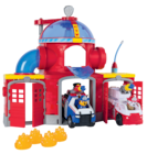 Coffret caserne de pompiers et 2 véhicules fire rescue dans le catalogue JouéClub
