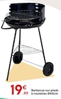Barbecue sur pieds à roulettes Ø40cm à 19,99 € dans le catalogue Maxi Bazar