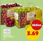 Penny Isenbüttel - dunkle oder helle kernlose Tafeltrauben Angebot im Prospekt dunkle oder helle kernlose Tafeltrauben bei Penny im Isenbüttel Prospekt für 3,69 €