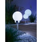 LED-Solarkugel mit Erdspieß Bojano Ø 10 cm für 3,99 € bei OBI im Angebot LED-Solarkugel mit Erdspieß Bojano Ø 10 cm im aktuellen OBI Prospekt