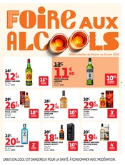 Promos Whisky dans le catalogue "LES HALLES en fête" de Auchan Supermarché Whisky en promo dans le catalogue Auchan Supermarché à la page 9
