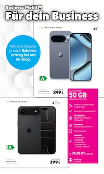 Smartphone im BSB mobilfunk Prospekt "JEDES EINZELNE SPIEL. IN DEINEM WOHNZIMMER." mit 12 Seiten (Rostock)