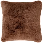 Housse de coussin en fausse fourrure - Action en promo chez Action Housse de coussin en fausse fourrure - Action dans le catalogue Action