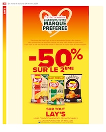 Offre Gâteaux apéritifs dans le catalogue Carrefour du moment à la page 32