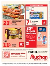 Lait Demi-Écrémé en promo dans le catalogue Auchan Hypermarché à la page 12