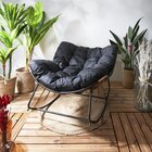 Fauteuil bascule noir dans le catalogue B&M