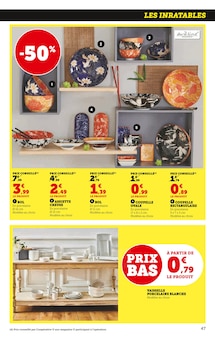 Promo Assiette dans le catalogue Hyper U du moment à la page 47