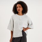 Gilet boutonné manches courtes col rond gris clair femme - La Halle Gilet boutonné manches courtes col rond gris clair femme à 25,99 € dans le catalogue La Halle