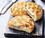 Feuilleté au chèvre et aux épinards à U Express dans Béon