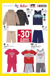 Offre Vêtements Garçon dans le catalogue Stokomani du moment à la page 14