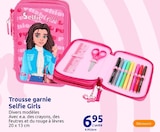 Trousse garnie - Selfie Girls en promo chez Action Montreuil à 6,95 €