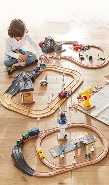 Holz-Eisenbahn oder Holz-Autobahn bei ALDI SÜD in Tübingen Holz-Eisenbahn oder Holz-Autobahn im Angebot bei ALDI SÜD Tübingen für 19,99 €