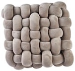 Knoten-Deko-Kissen bei Penny im Gießen Prospekt für 12,99 €