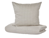 SATIN-WENDEBETTWÄSCHE „Calm Stripes“ im Höffner Prospekt SATIN-WENDEBETTWÄSCHE „Calm Stripes“ von COMO green im aktuellen Höffner Prospekt für 24,99 €