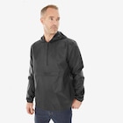 Regenjacke Herren wasserdicht winddicht Wandern - Raincut 1/2 Zip schwarz für 12,99 € bei Decathlon im Angebot Regenjacke Herren wasserdicht winddicht Wandern - Raincut 1/2 Zip schwarz im aktuellen Decathlon Prospekt