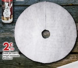 Jupe de sapin neige pailletée dans le catalogue Maxi Bazar