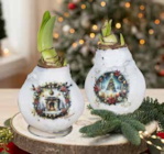 Gewachste Amaryllis mit Weihnachtsmotiv von  im aktuellen Pflanzen Kölle Prospekt für 17,99 €