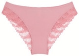 Slip femme en promo chez Hyper U Sarcelles à 9,90 €
