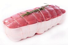 Viande bovine tranchée à rôtir* - NaturéO à Montrouge Viande bovine tranchée à rôtir* en promo chez NaturéO Montrouge à 22,71 €