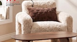 Fauteuil elyon fourrure en promo chez Maxi Bazar Fauteuil elyon fourrure dans le catalogue Maxi Bazar
