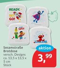 Sesamstraße Brotdose READY, SET, GO! für 3,99 € bei budni im Angebot Sesamstraße Brotdose READY, SET, GO! im aktuellen budni Prospekt