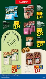 Promos Fruits Secs dans le catalogue "L'ÉTÉ IMBATTABLE" de Lidl Fruits Secs en promo dans le catalogue Lidl à la page 17
