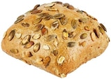 Das herzhaft-kernige Kürbiskernbrötchen im Angebot bei REWE in Hanau Das herzhaft-kernige Kürbiskernbrötchen Angebote von Brot & Mehr bei REWE Hanau für 0,35 €
