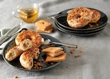 DONUTS FOURRÉS SPECULOOS LOTUS BISCOFF® - DOONY'S - Auchan Hypermarché DONUTS FOURRÉS SPECULOOS LOTUS BISCOFF® - DOONY'S à 2,00 € dans le catalogue Auchan Hypermarché