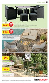 Canapé en promo dans le catalogue Intermarché Hyper à la page 41