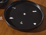 Assiette plate dans le catalogue Maisons du Monde