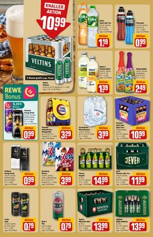 Volvic im REWE Prospekt "Dein Markt" mit 37 Seiten (Dachau)