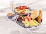 Gourmet im XXXLutz Prospekt Gourmet Frühstück im aktuellen XXXLutz Prospekt für 5,00 €